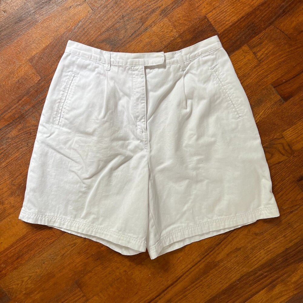 Vintage WOMAN WHITE BERMUDA SHORTS WHITE STAG SIZE 12